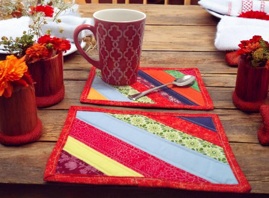 Country Cottagecore Mug Rug: Handcrafted Coaster and Snack Mat with Quilted Scrappy String Design